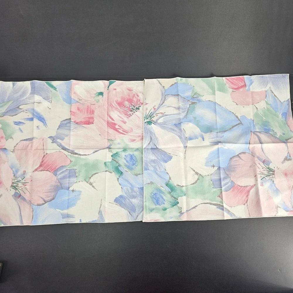 Vintage Floral Cloth Napkins‎ Set of 2 Pastel Pink Blue Green Watercolor 16x16